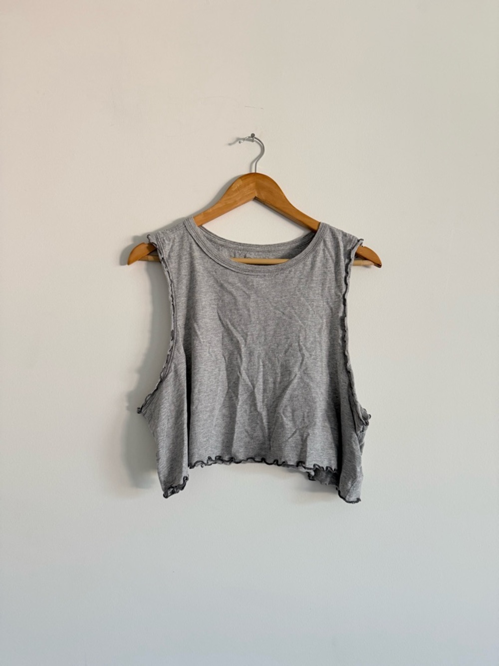 Gray Cropped Ruffle-Edge Muscle Tank Top